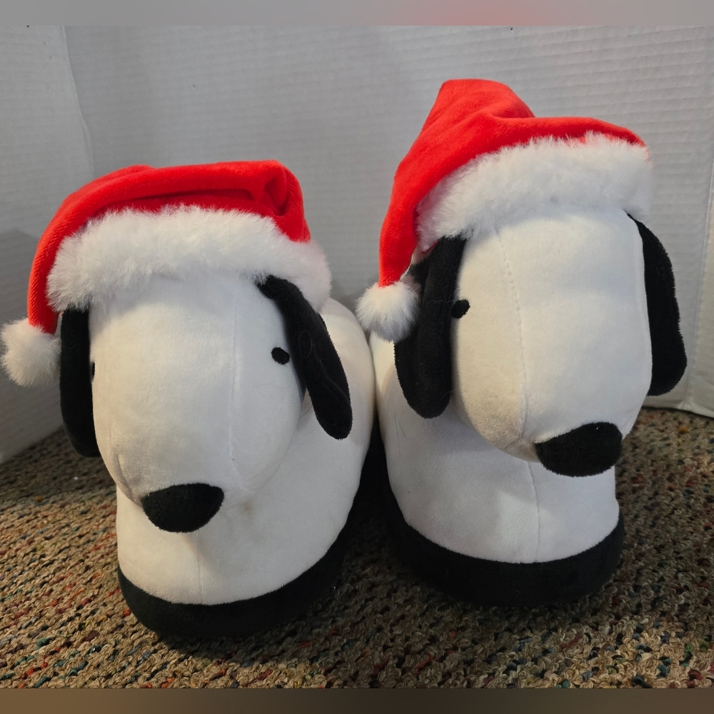 Snoopy Woodstock Slip On Slippers White Red Santa Hats Women's 7-8